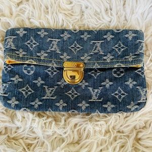 💙🩵💙Authentic Louis Vuitton Platt Denim Pouchette  Rare & Stunning 💙🩵